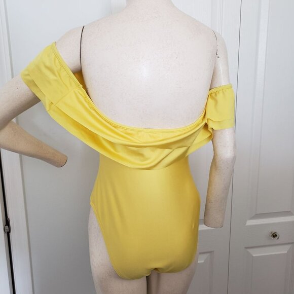 ASOS Swim Double Fri Size 6 Yellow One piece swimsuit with ruffles off shoulder - Picture 6 of 14